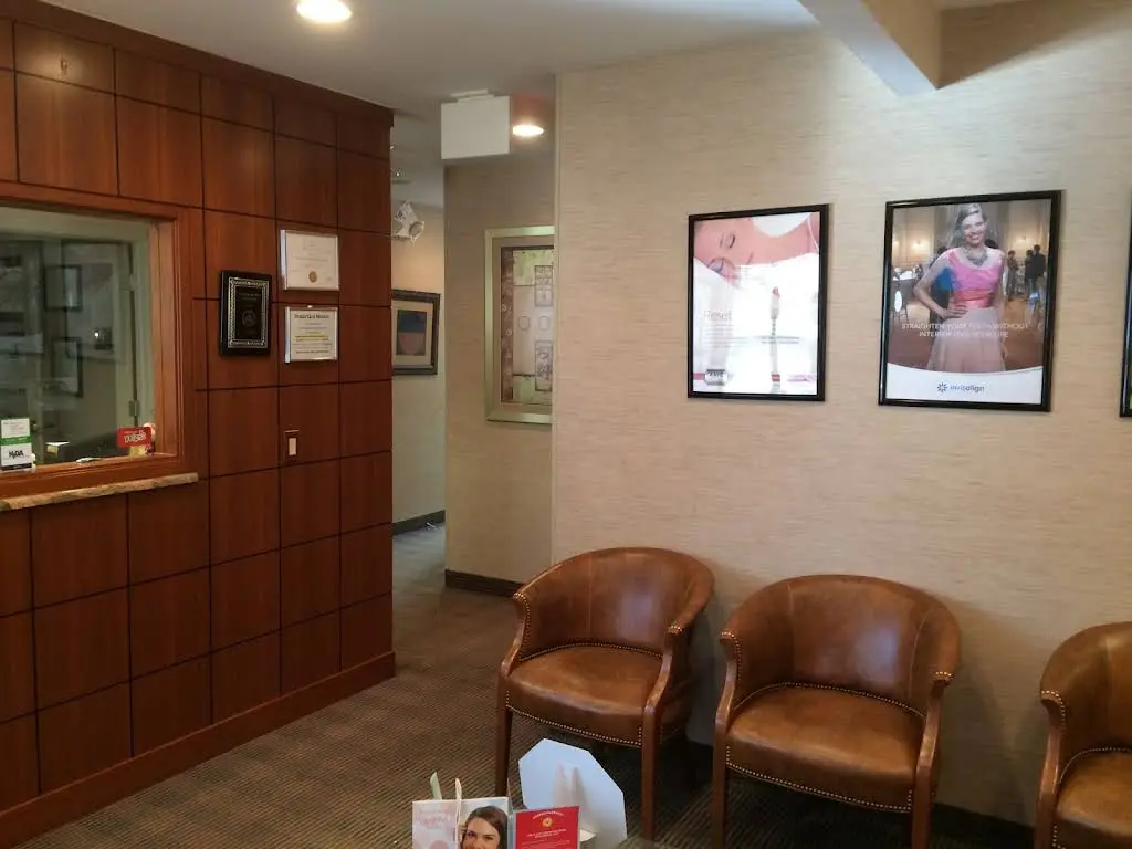 Florham Park Dental Excellence - Professional dental clinic exterior with modern facilities