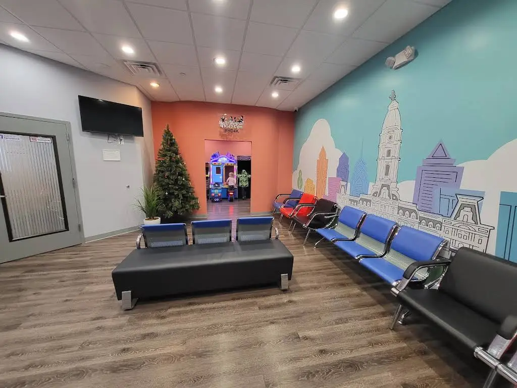 Best Dentist 4 Kids - Professional dental clinic exterior with modern facilities