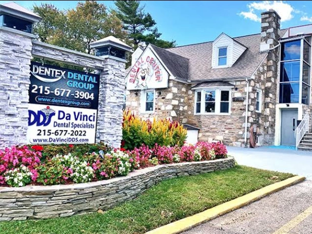 Da Vinci Dental - Professional dental clinic exterior with modern facilities