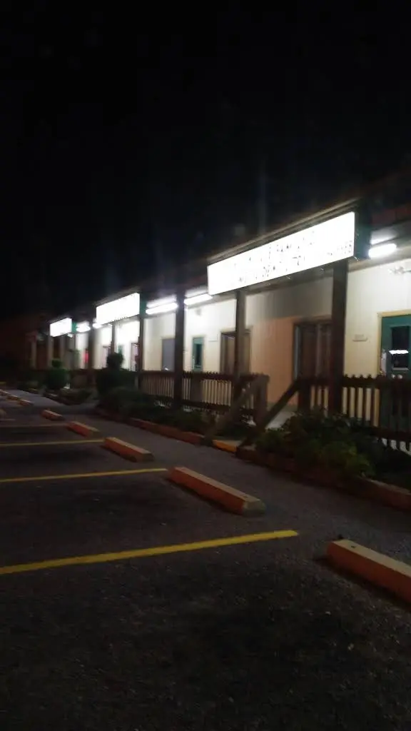 Franklinville Family and Cosmetic Dentistry - Professional dental clinic exterior with modern facilities