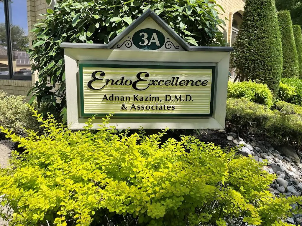 Endo Excellence - Professional dental clinic exterior with modern facilities