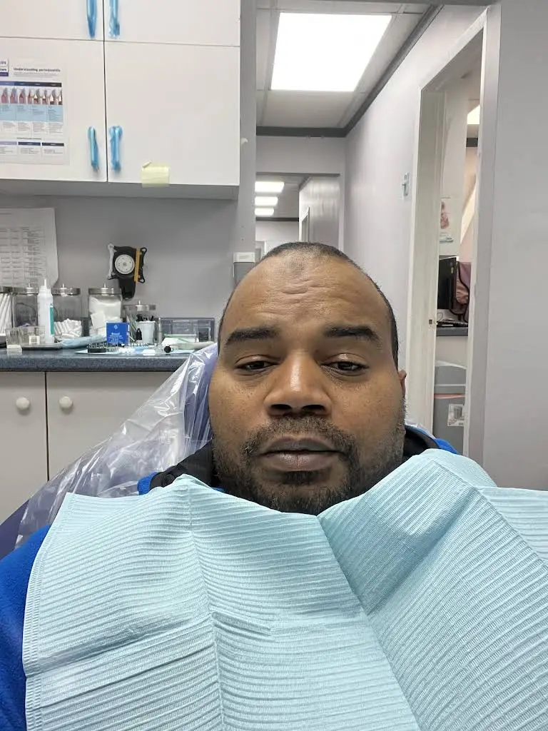 Pura Dental Center