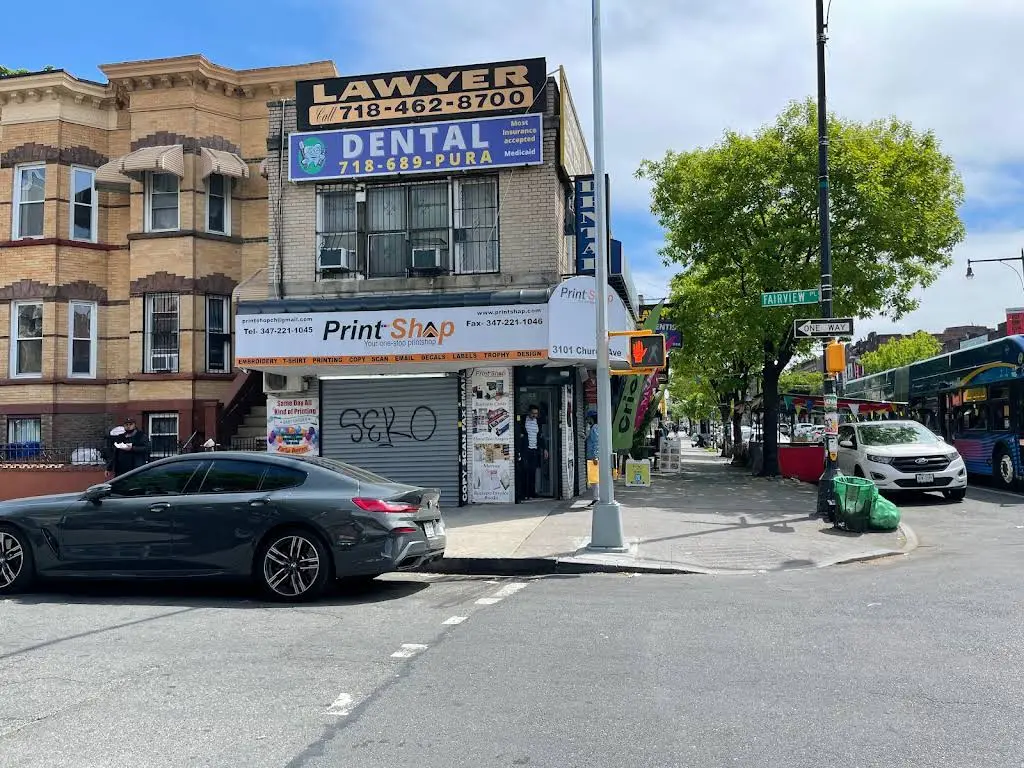 Pura Dental Center