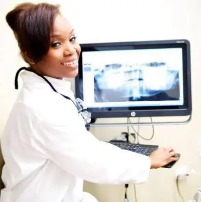 Smile Savers Cosmetic Dental - Professional dental clinic exterior with modern facilities