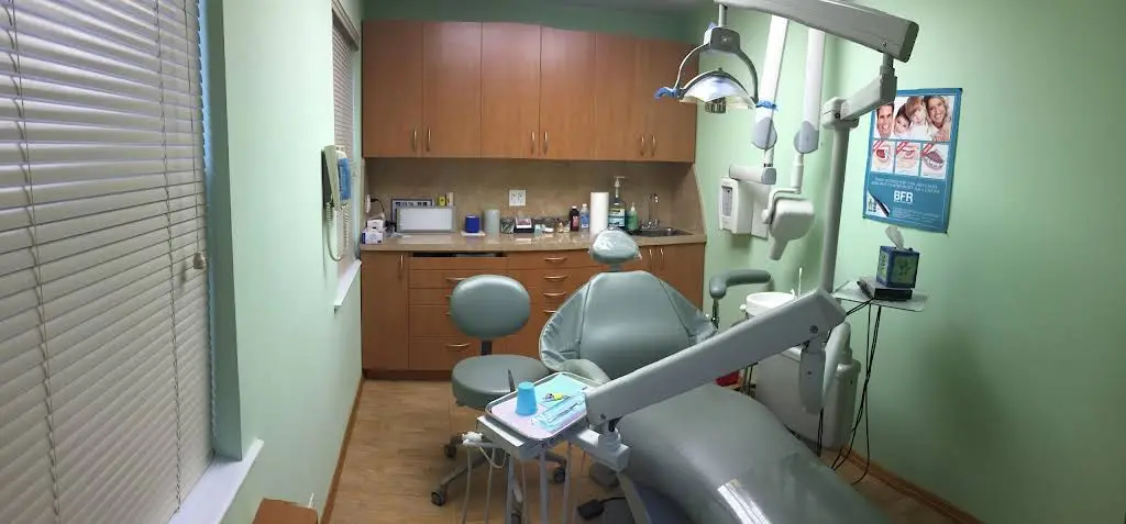 Marine Park Dental - Professional dental clinic exterior with modern facilities