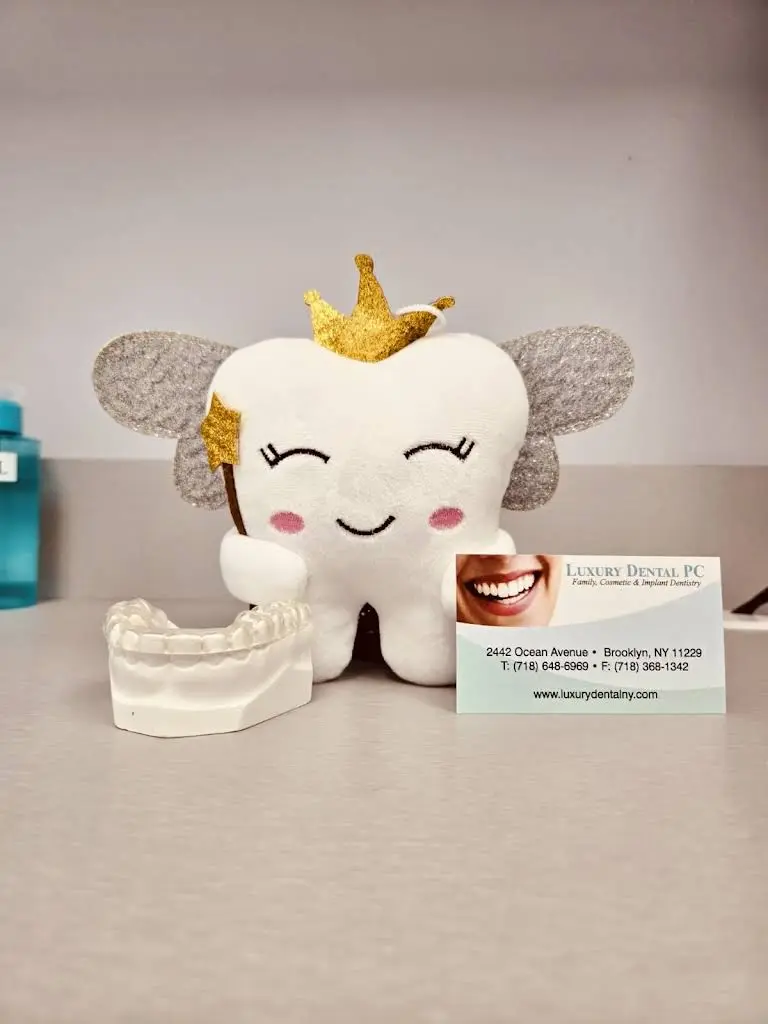 Luxury Dental, PC