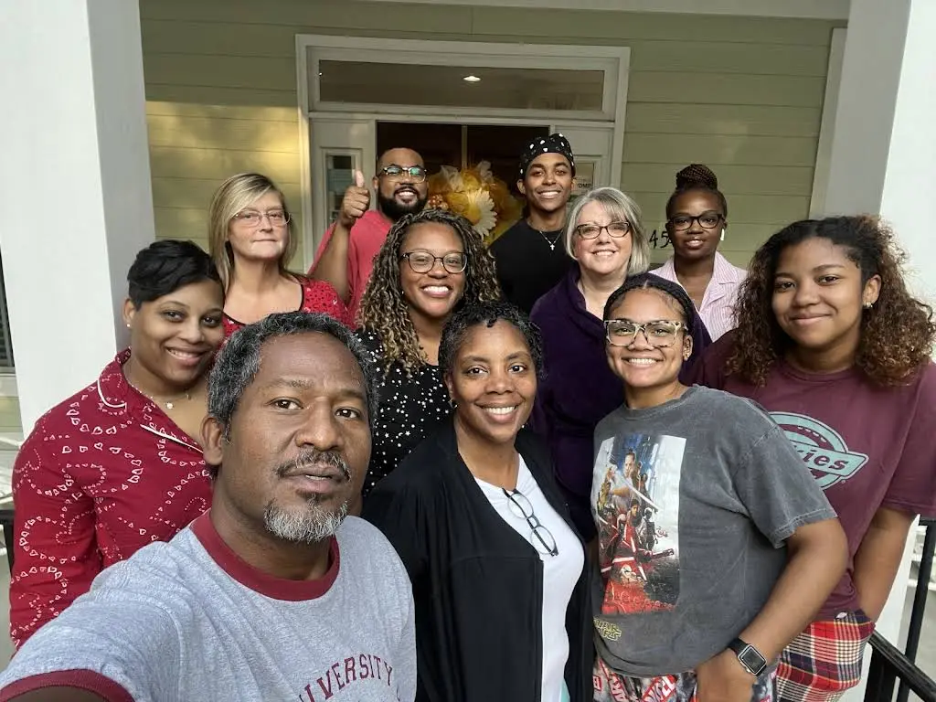 Dr. Chandra R Williams Family and Cosmetic Dentistry