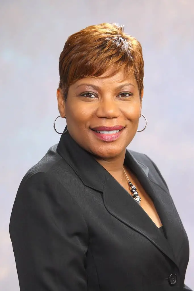 Dr. Elaine Godbee Lett Family & Cosmetic Dentistry - Professional dental clinic exterior with modern facilities