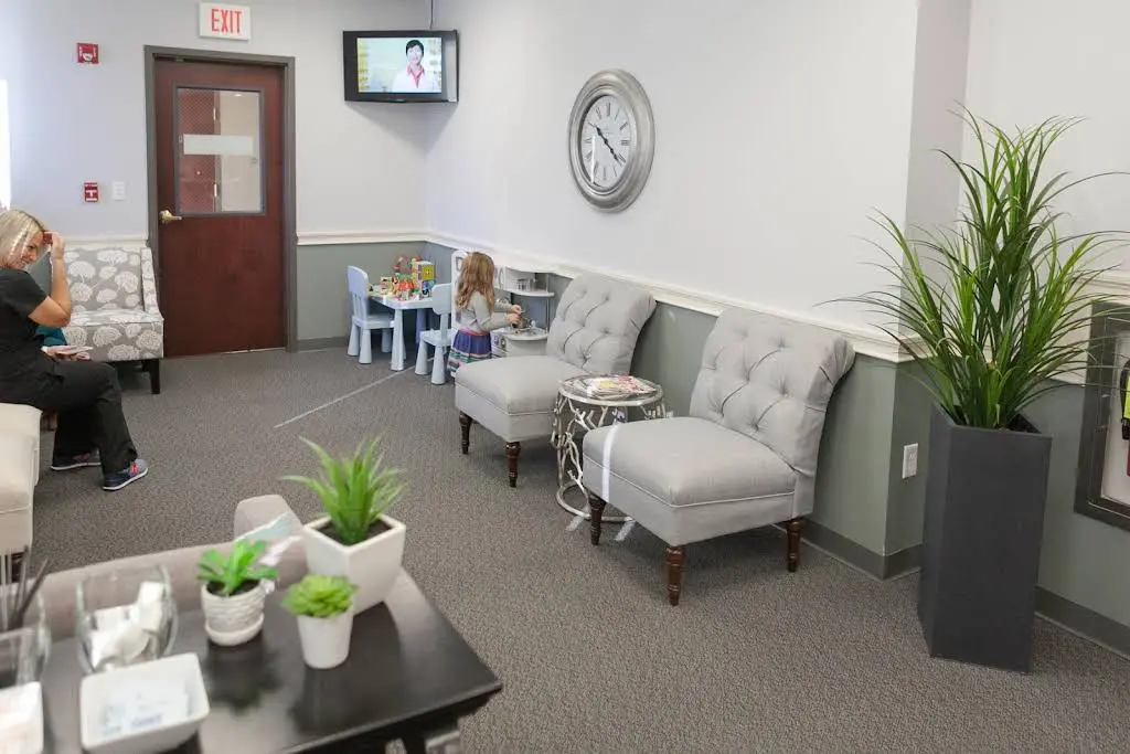 Williamsville Family Dentistry - Professional dental clinic exterior with modern facilities
