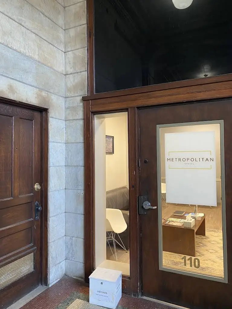 METROPOLITAN DENTAL, PLLC