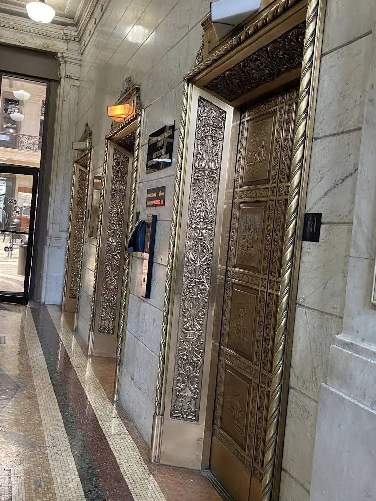 METROPOLITAN DENTAL, PLLC