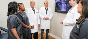 Oral Surgery Group, Dental Implants & Wisdom Teeth
