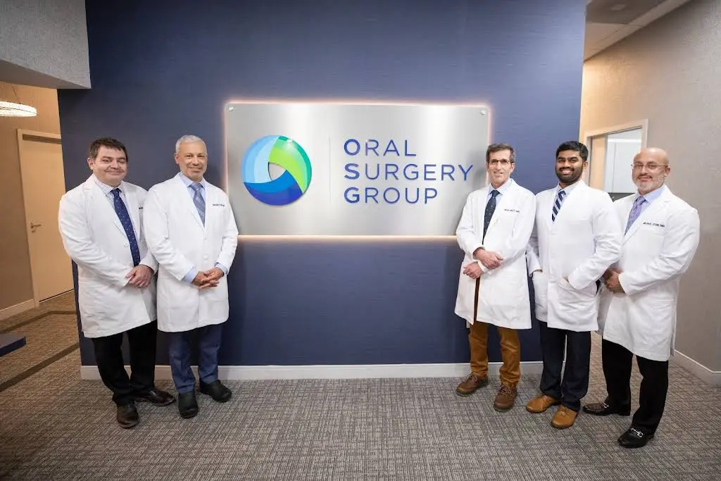 Oral Surgery Group, Dental Implants & Wisdom Teeth