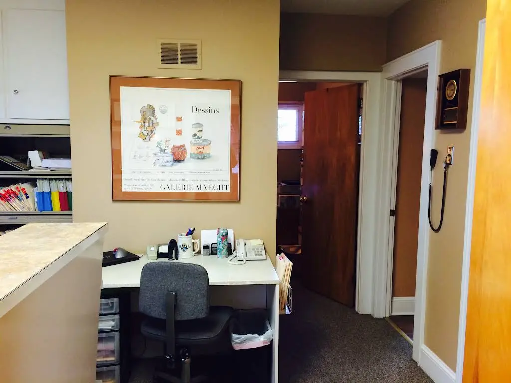Bloom & Bloom, The Center For Excellence in Dentistry