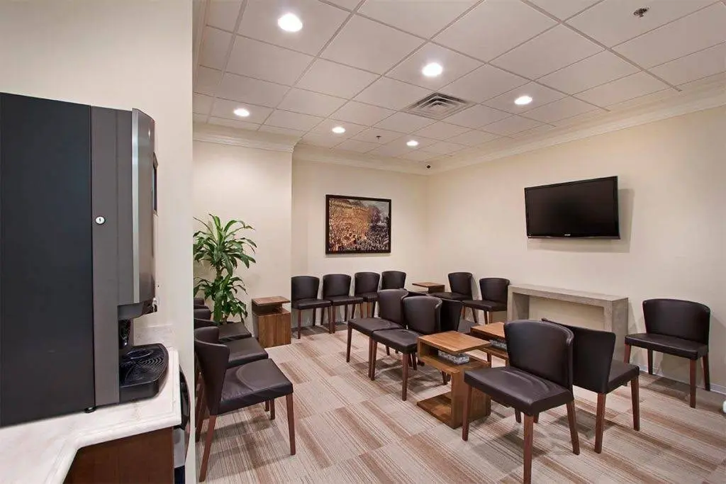 Warren Oral Surgery and Dental Implant Center