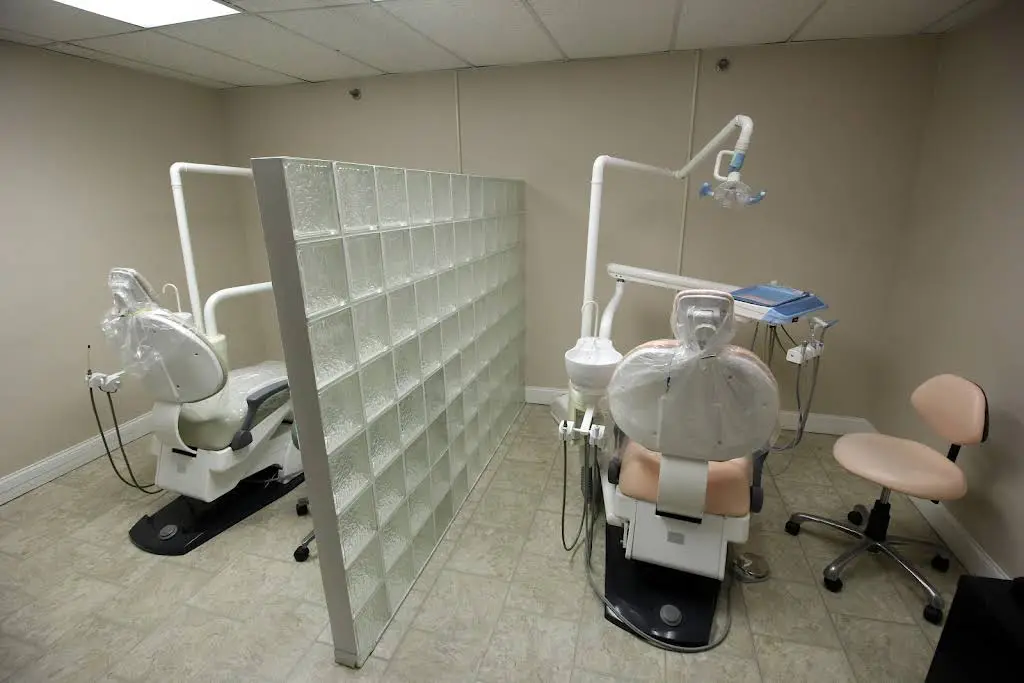 Signature Smiles Dental