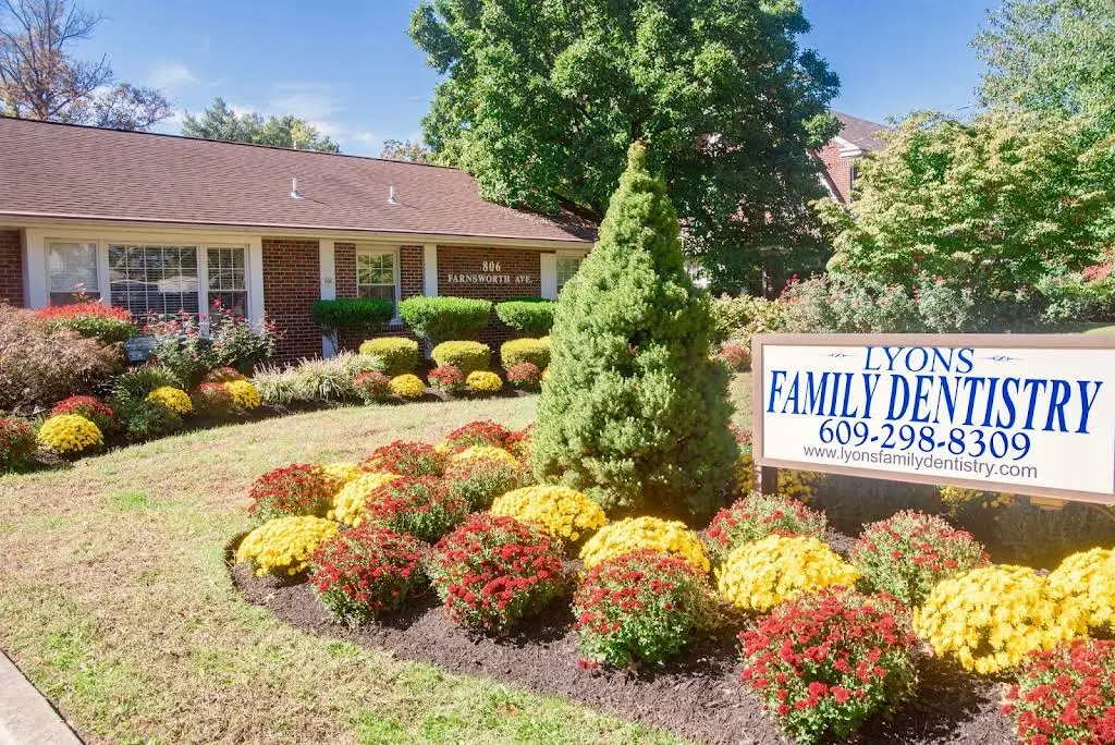 Lyons Family Dentistry - Professional dental clinic exterior with modern facilities