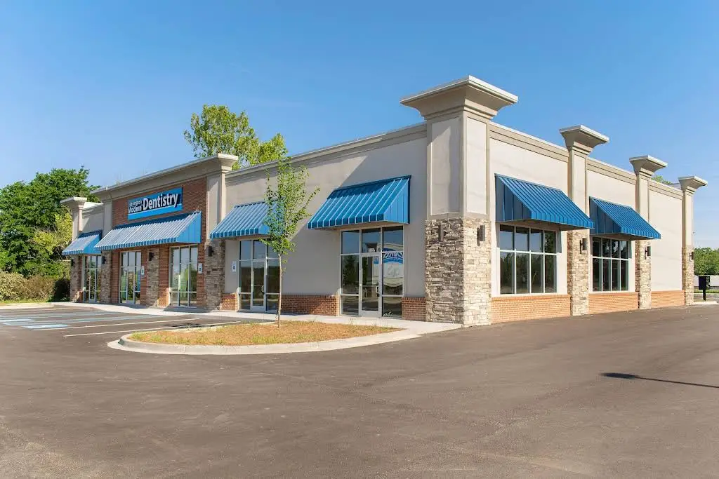 Lexington Modern Dentistry - Professional dental clinic exterior with modern facilities
