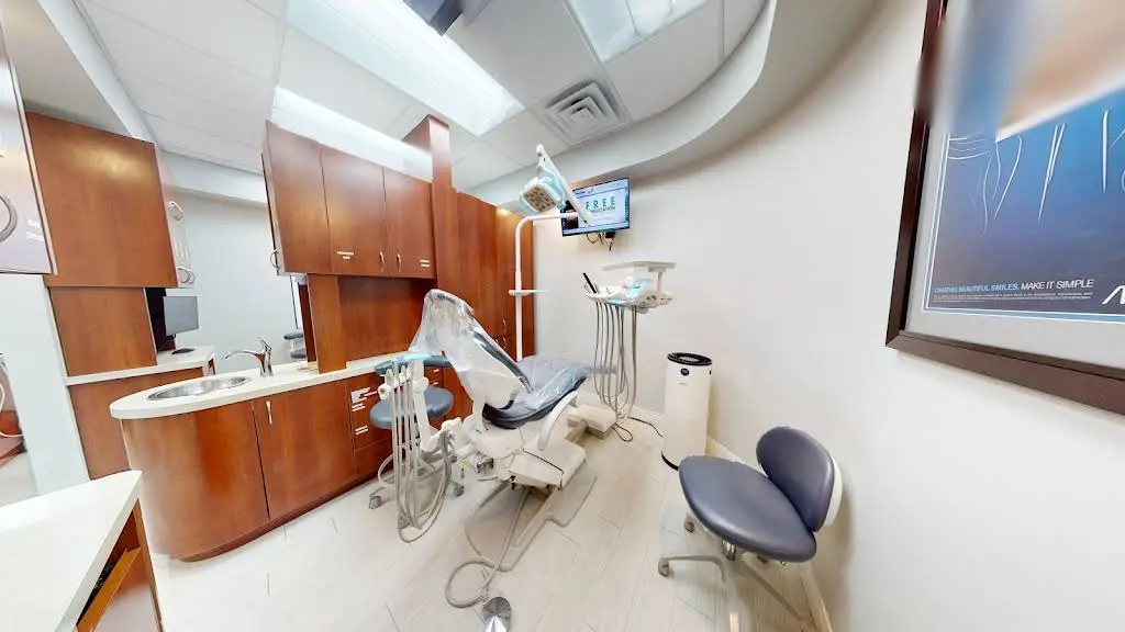 Advanced Family Smiles - Professional dental clinic exterior with modern facilities