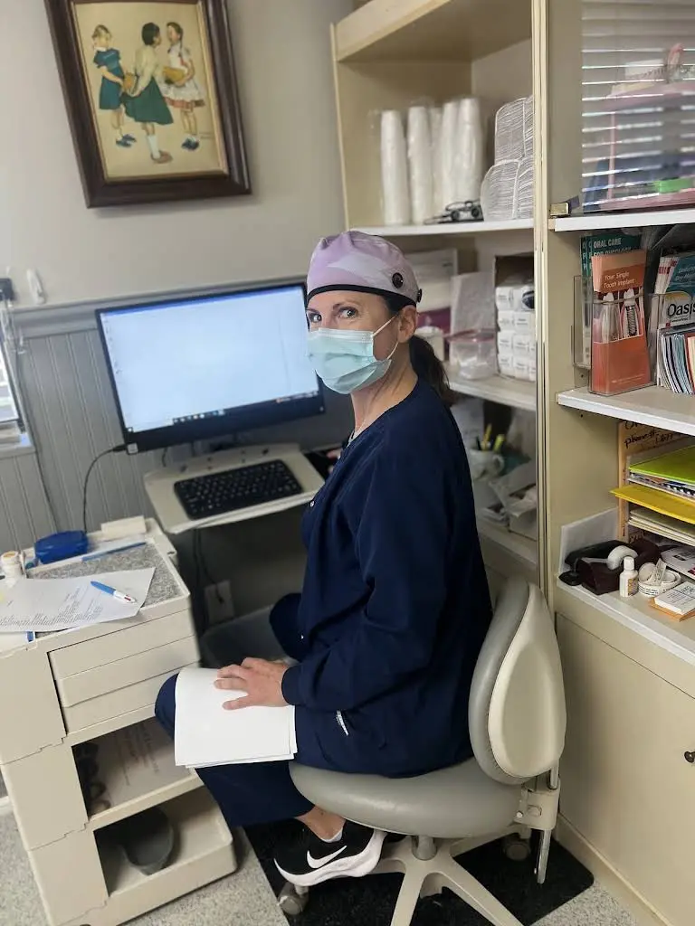 Evesboro Dental - Professional dental clinic exterior with modern facilities