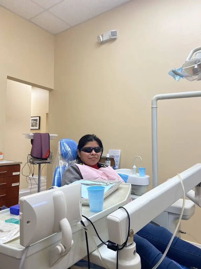 Win Endodontics - Professional dental clinic exterior with modern facilities