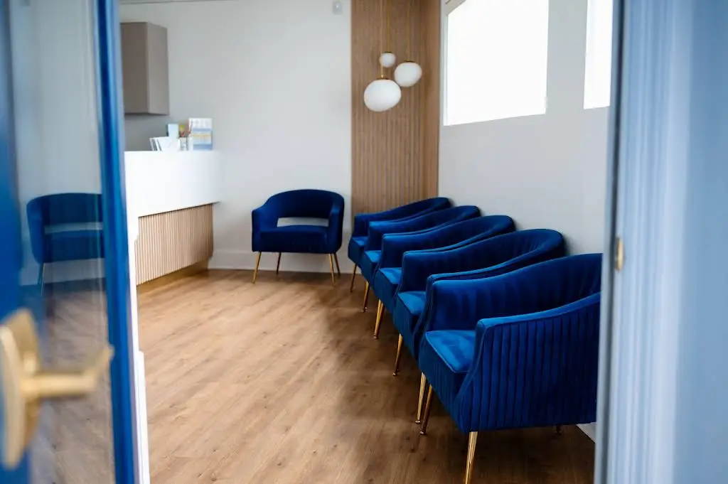 Clear Dentistry - Dr. Laura Carvalho, DMD