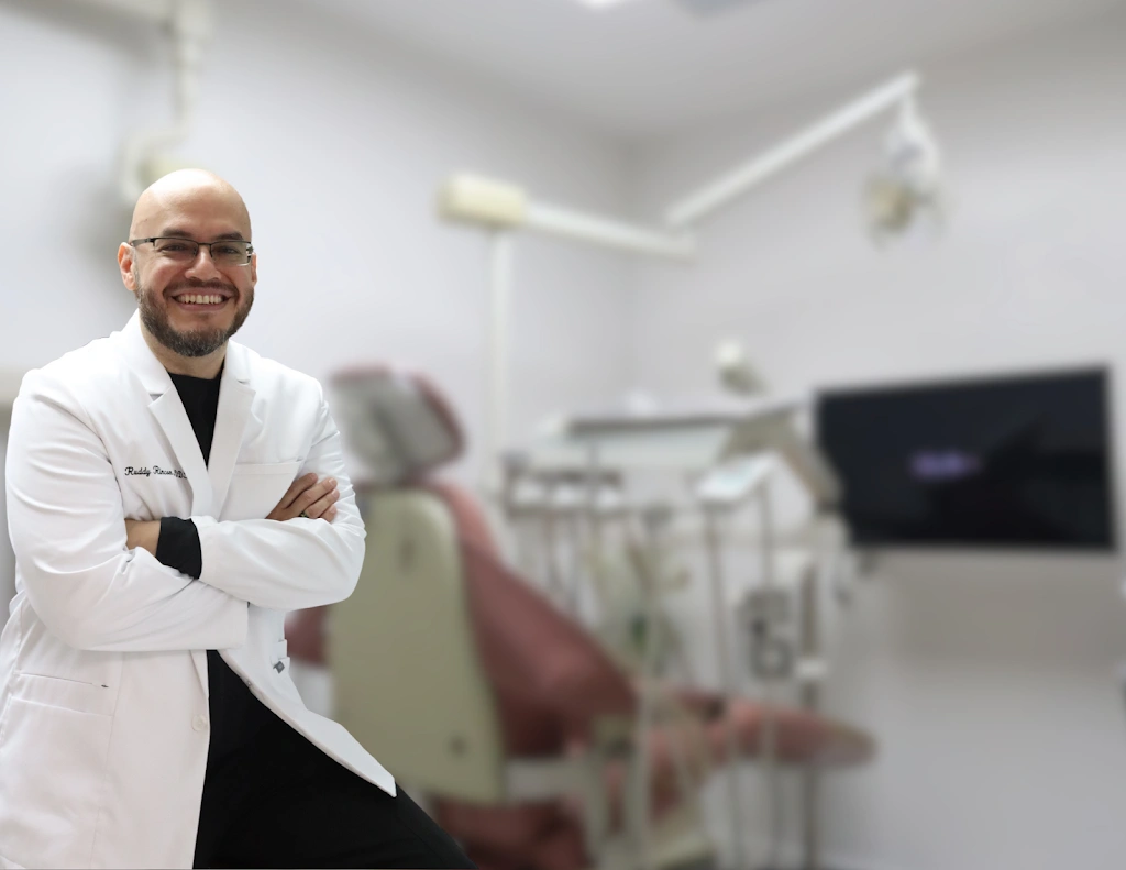 Dr. Rincon Dental Care, PLLC - Professional dental clinic exterior with modern facilities
