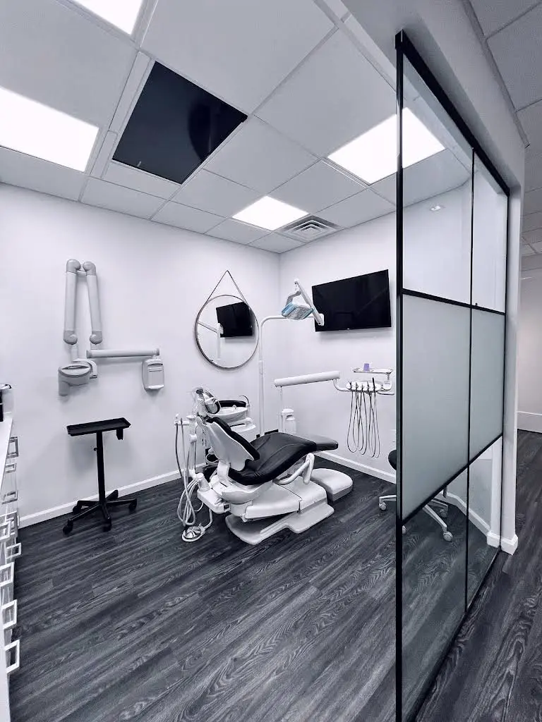 Park Slope Dental Aesthetics - Professional dental clinic exterior with modern facilities