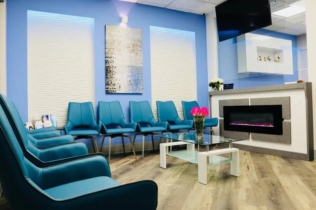 A&R Advanced Dental Group - Professional dental clinic exterior with modern facilities