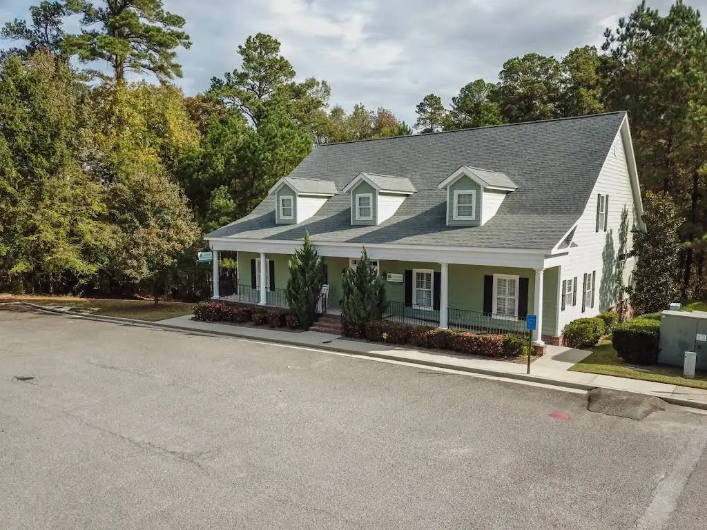 Crawford Orthodontics LLC - Professional dental clinic exterior with modern facilities