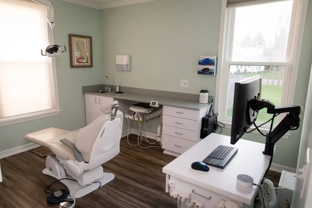 Lang Dental Group - Professional dental clinic exterior with modern facilities
