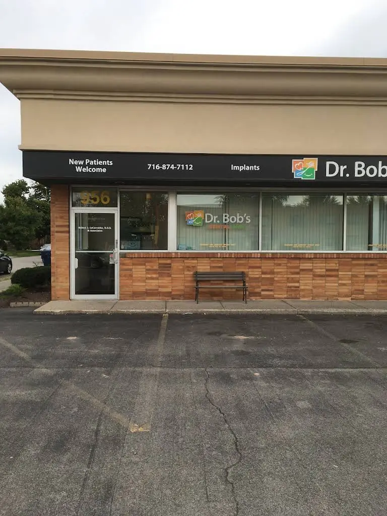 Kenmore Quality Care Dentistry - Professional dental clinic exterior with modern facilities
