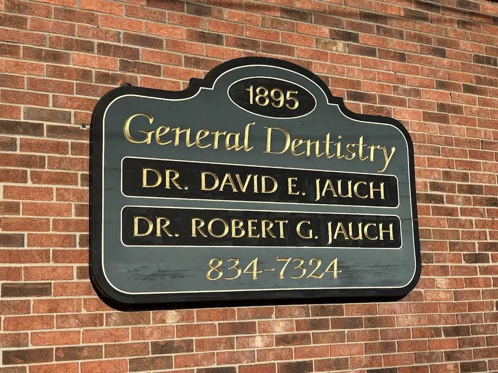 Jauch Dental - Professional dental clinic exterior with modern facilities
