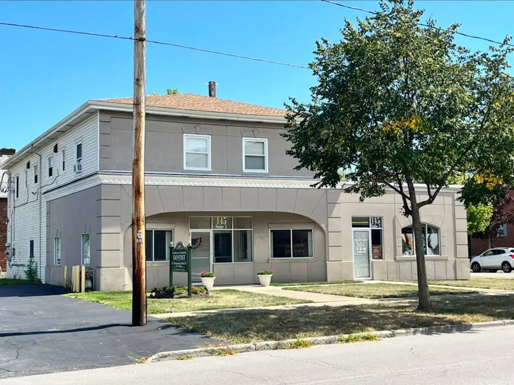 Seneca Ridge Dental - Professional dental clinic exterior with modern facilities
