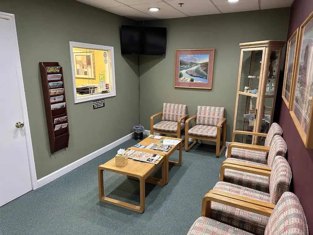Hidden Lake Dental Associates: Dr. Grasso & Dr. Liao
