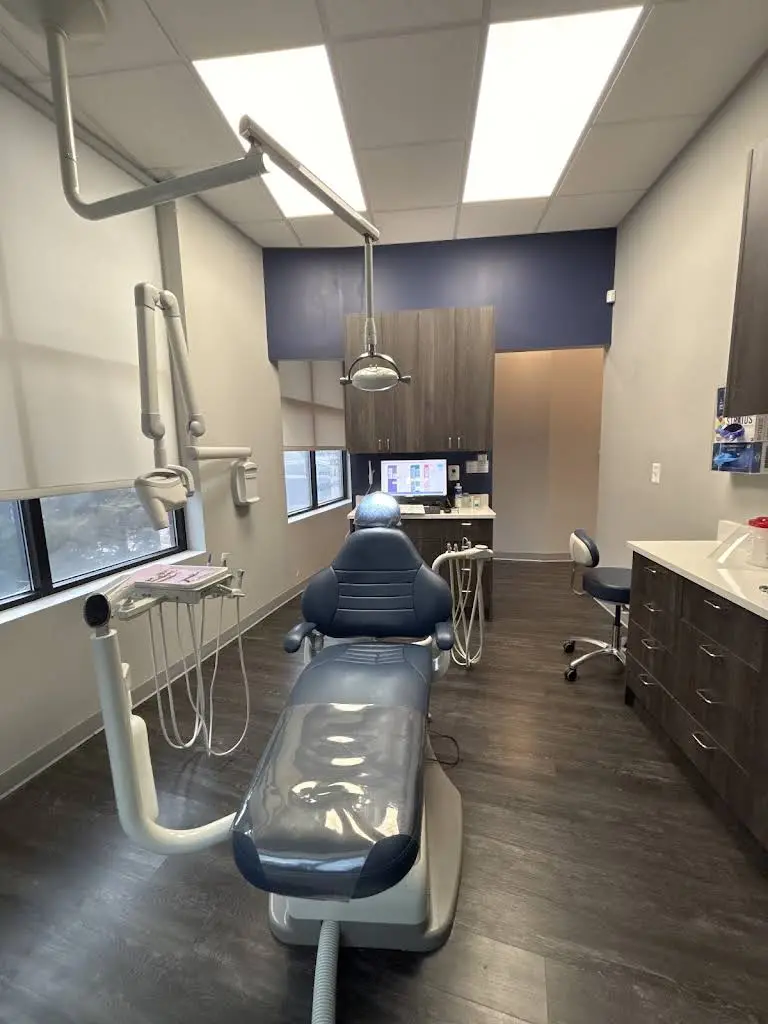 Premier Dental of Edison - Professional dental clinic exterior with modern facilities