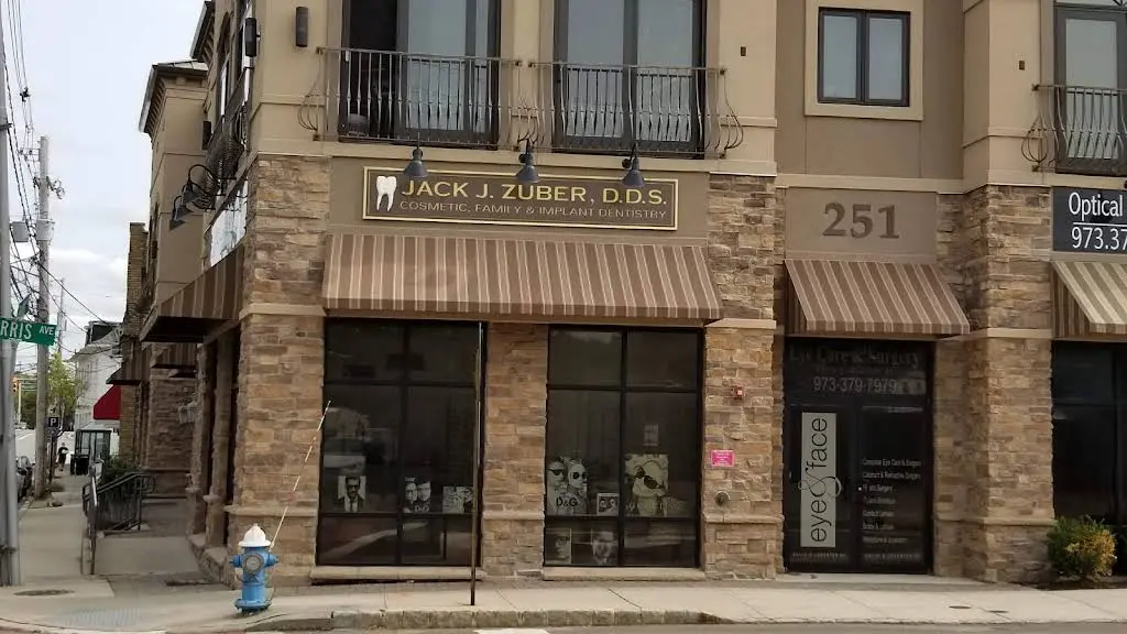 Advanced Dentistry of Springfield - Professional dental clinic exterior with modern facilities