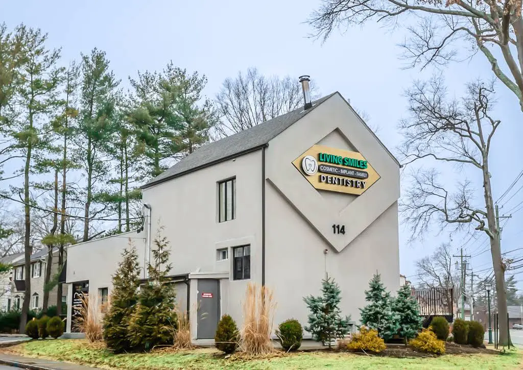 Living Smiles Dentistry