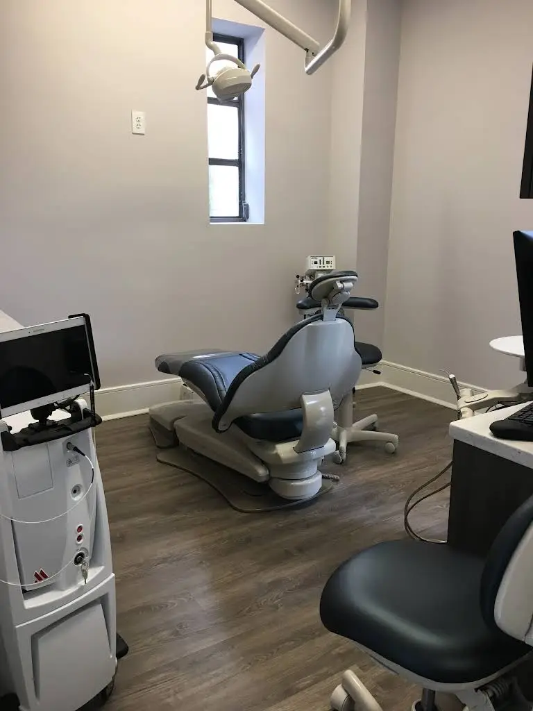 Livingston Dental: Periodontics & Implant Dentistry / Brunetti Periodontics