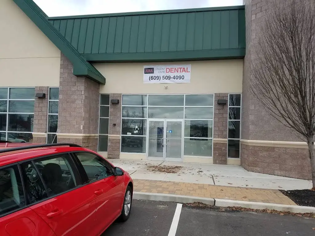 AAA Urgent Care Dental - Professional dental clinic exterior with modern facilities