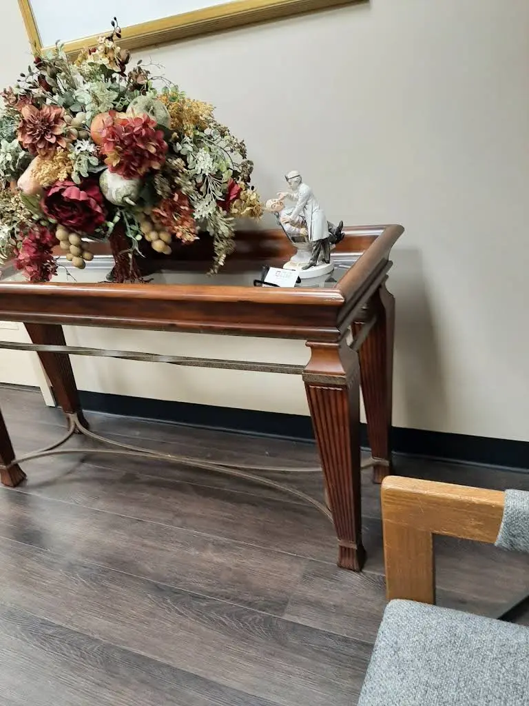 Monroe Periodontics - Professional dental clinic exterior with modern facilities