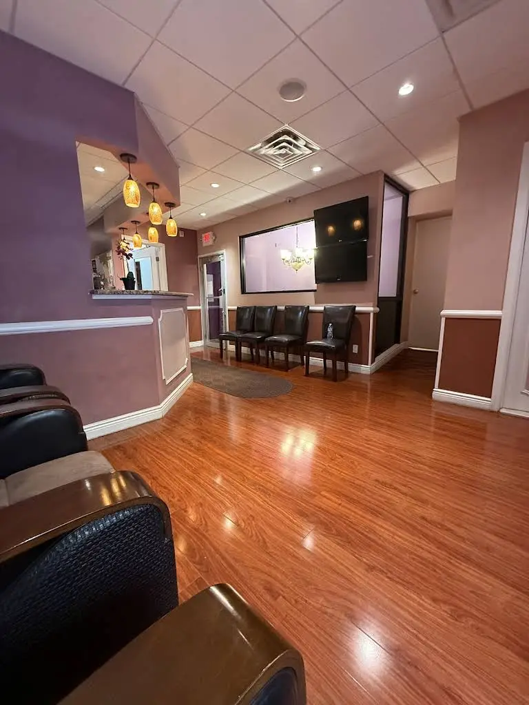 Chung Hin Lau, DDS - Professional dental clinic exterior with modern facilities