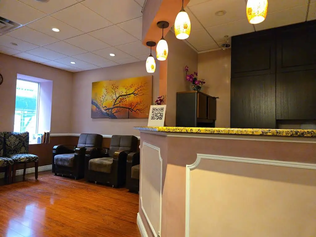 Chung Hin Lau, DDS