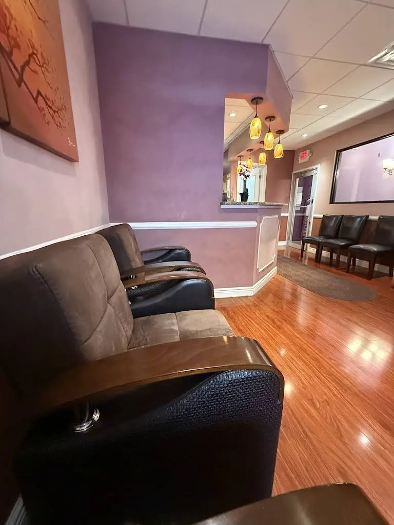 Chung Hin Lau, DDS