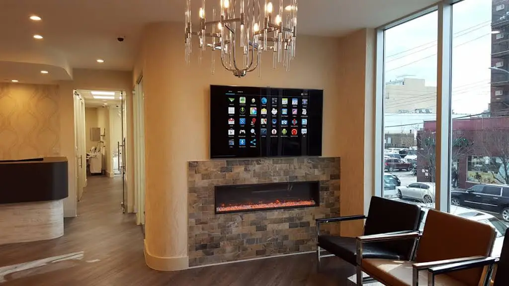 LuxDen Dental Center