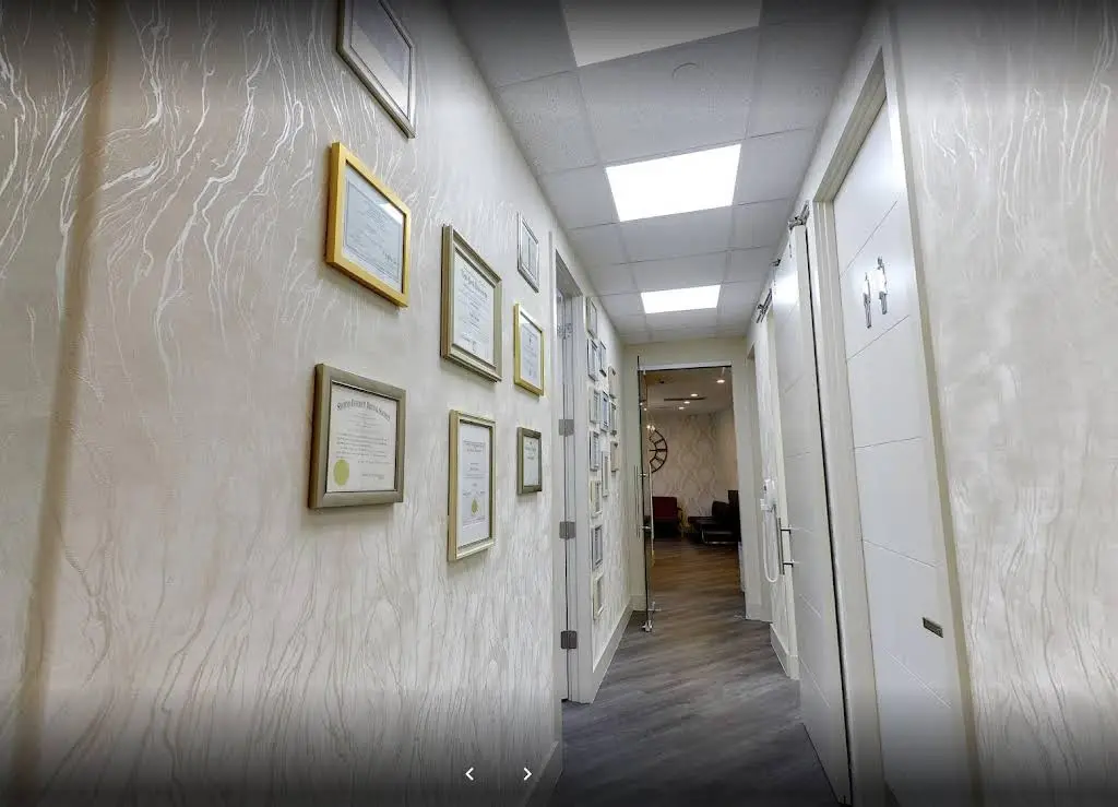 LuxDen Dental Center