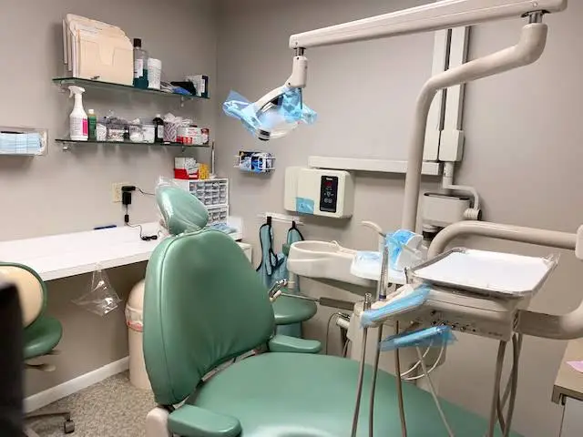 Periodontal & Implant Associates - Montville - Professional dental clinic exterior with modern facilities