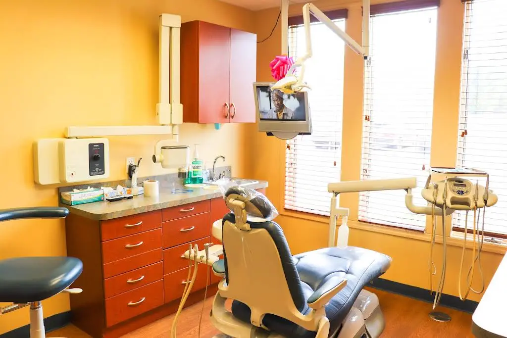 The Smilist Dental Marlboro
