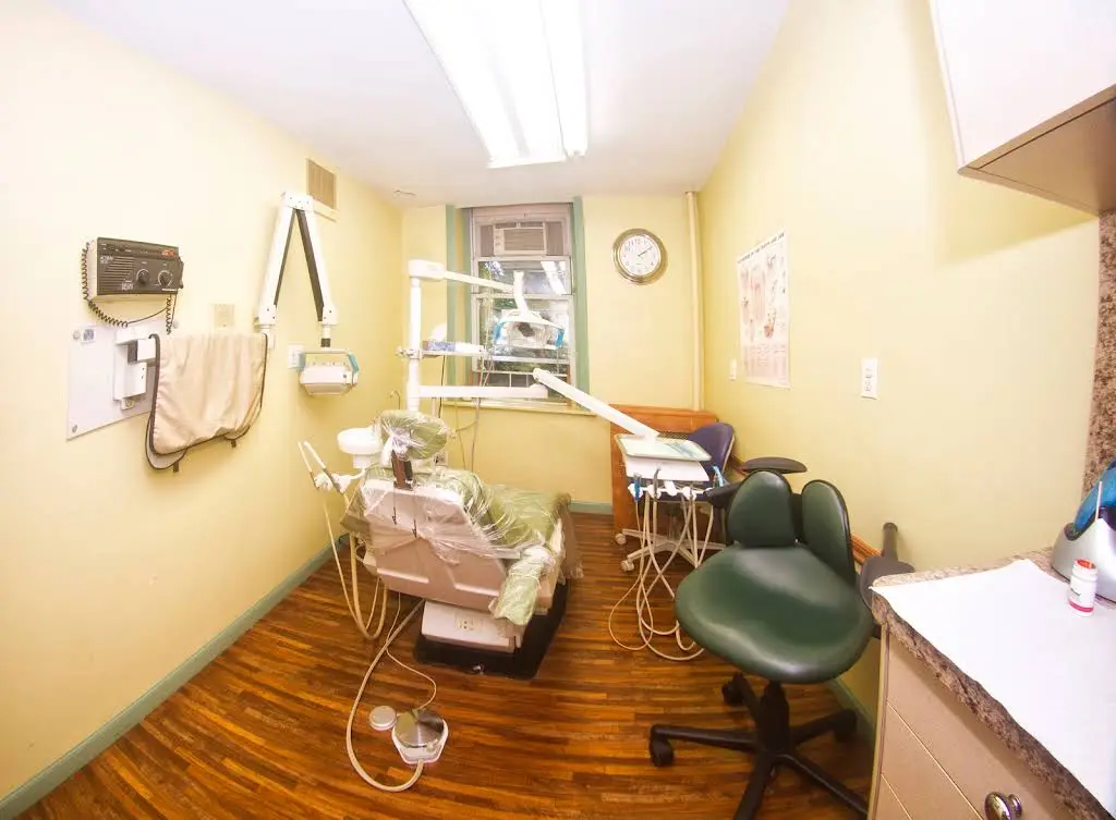 Absolute Dental PC