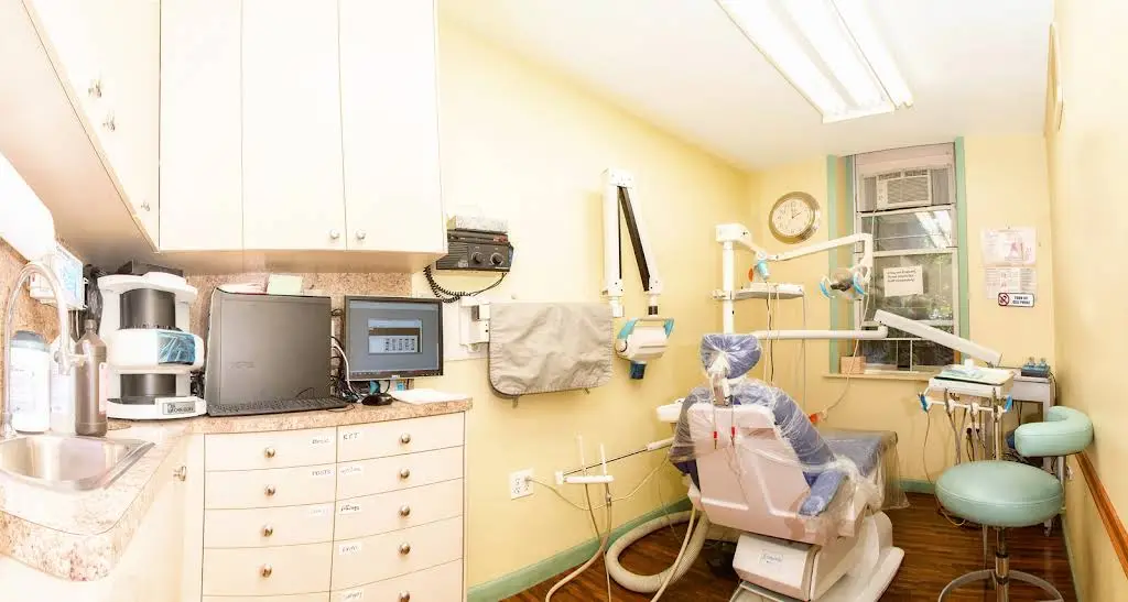 Absolute Dental PC